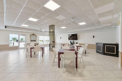 The Patrician unit 118, Palm Beach, FL 33480 - photo 4