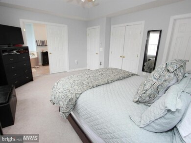 2454 Curie Ct unit 24, Herndon, VA 20171 - photo 2