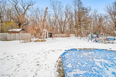 1410 Hamlin Dr, Ashtabula, OH 44004 - photo 7