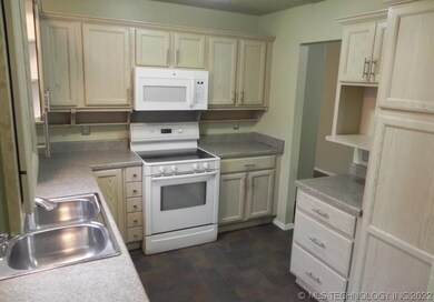 1238 E 144th St, Glenpool, OK 74033 - photo 6