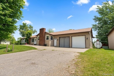 7569 S Durand Rd