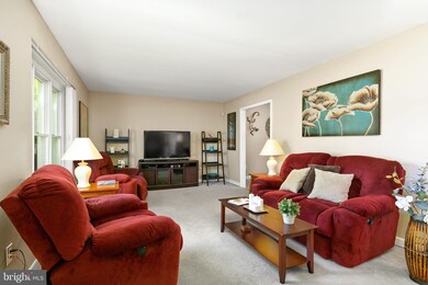 233 Tenby Chase Dr, Delran, NJ 08075 - photo 5