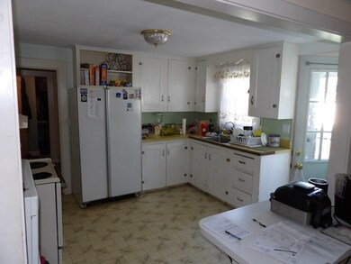 24 Parker St, Billerica, MA 01821 - photo 3