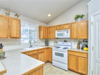 1100 W Aberdeen Ave, Nampa, ID 83686 - photo 4