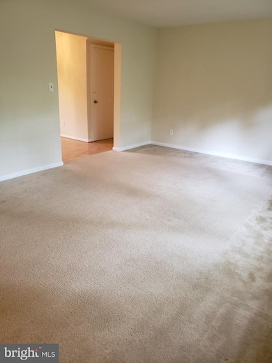 4300 Willow Woods Dr, Annandale, VA 22003 - photo 3