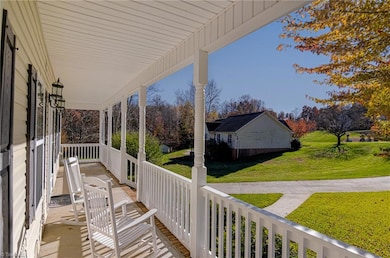 118 Hagen Rd, Advance, NC 27006 - photo 5