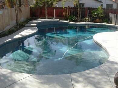 The cool pool! Notice the fencing.