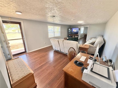 15890 S 2056 Rd, Altus, OK 73521 - photo 5