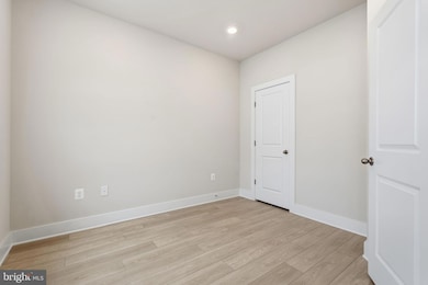 110 Crown St, Baltimore, MD 21230 - photo 3