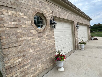 10636 S Bridle Path Ct, Naperville, IL 60564 - photo 5