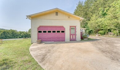 123 Smith Cem, Prospect, TN 38477 - photo 3