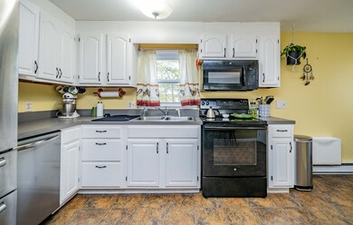 52 Longview Dr, Florence, MA 01062 - photo 7