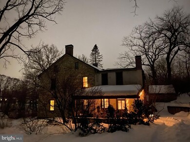 2820 Farr Rd, Allentown, PA 18103 - photo 2