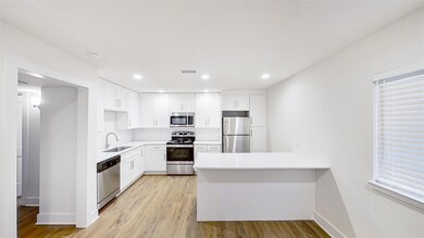 907 N Beacon St unit 106, Dallas, TX 75214 - photo 6