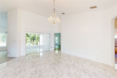 More living room magic - vaulted ceilings that lif