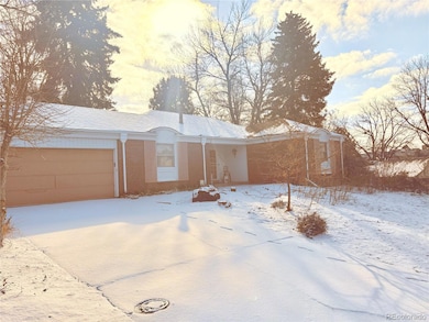 6829 S Elizabeth Cir, Centennial, CO 80122 - photo 2