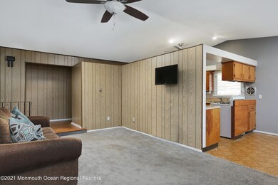 Living Room/Kitchen