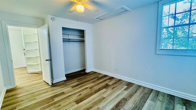 105 Clear Lake Rd unit C, Highlands, TX 77562 - photo 5