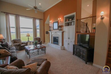 7325 SW 53rd St, Topeka, KS 66610 - photo 5