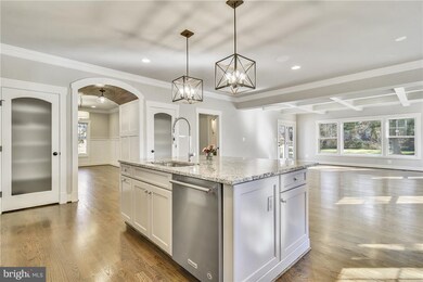 2123 Greenwich St, Falls Church, VA 22043 - photo 7