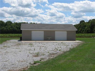 3614 S Flatrock River Rd, Rushville, IN 46173 - photo 3