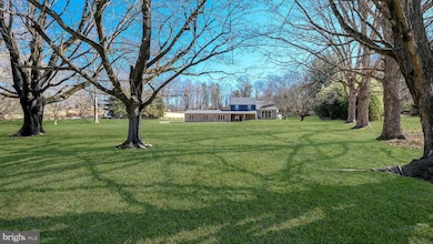 23 Twin Pine Way, Glen Mills, PA 19342 - photo 2