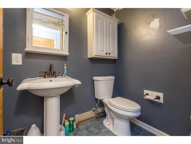 409 Grenoble Dr, Sellersville, PA 18960 - photo 6