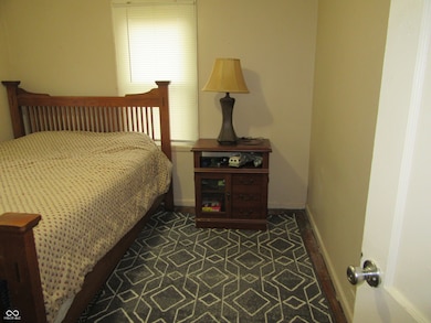 1118 S Morgantown Rd, Greenwood, IN 46143 - photo 6