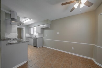 7234 Brook Stone Dr, Houston, TX 77040 - photo 2