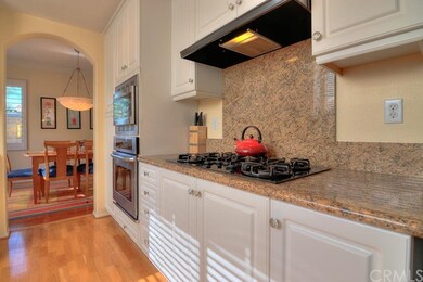 New stainless steel oven and microwave complement 