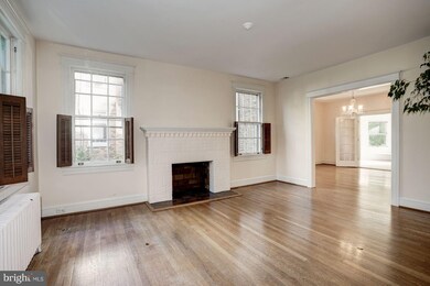 4301 37th St NW, Washington, DC 20008 - photo 4