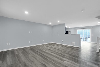 6527 Crab Apple Dr unit B, Canal Winchester, OH 43110 - photo 3