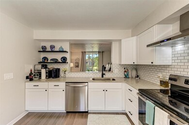 6101 34th St W unit 26G, Bradenton, FL 34210 - photo 4