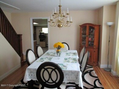 614 Center Ave, Jim Thorpe, PA 18229 - photo 2