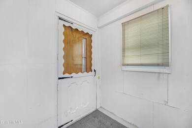 9 Quirico Drive 20-Foyer (1)