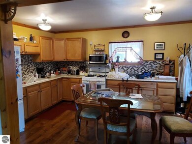 5449 E Michigan Ave, Au Gres, MI 48703 - photo 4