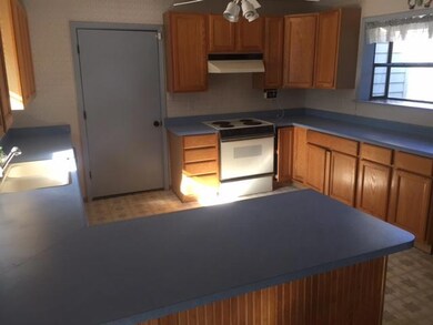 299E Kitchen 2