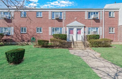 83-6 229th St unit Lower, Queens Village, NY 11427 - photo 7