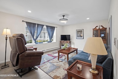 142 Providence Way unit 142C, Monroe Township, NJ 08831 - photo 5