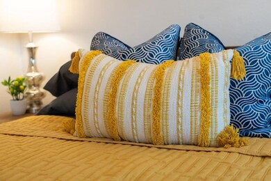 1008 Henrietta St, Fredericksburg, TX 78624 - photo 2