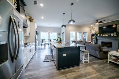 11647 Mars Hill Rd, Bauxite, AR 72011 - photo 7