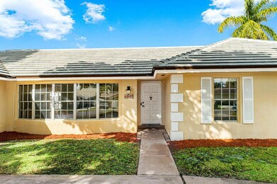002-1919TravisRd-WestPalmBeach-FL-small