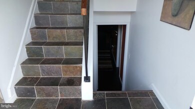 2409 Vineyard Ln, Crofton, MD 21114 - photo 2