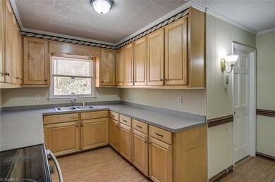 1636 Brookdale Dr, Asheboro, NC 27205 - photo 5