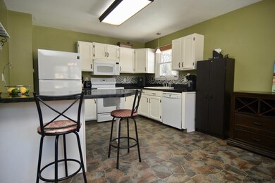 5 Van Tassel Ln, Milton, NY 12020 - photo 4