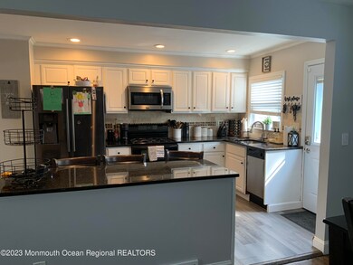 19 Vanada Dr, Neptune, NJ 07753 - photo 6