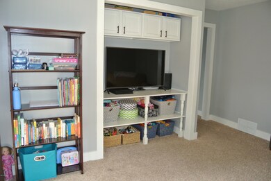 1036 Aberdeen St NE, Grand Rapids, MI 49505 - photo 7