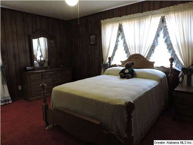 One of guest room with private bath.
