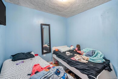 116 W Parmenter St, Newburgh, NY 12550 - photo 4