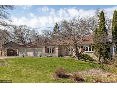 This terrific rambler is in the Libbs Lake neighbo